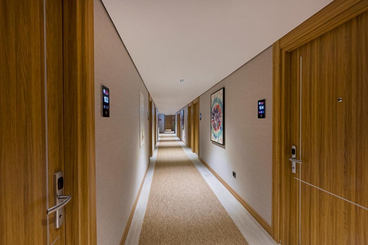 Ramada Encore By Wyndham Istanbul Sisli Exterior photo