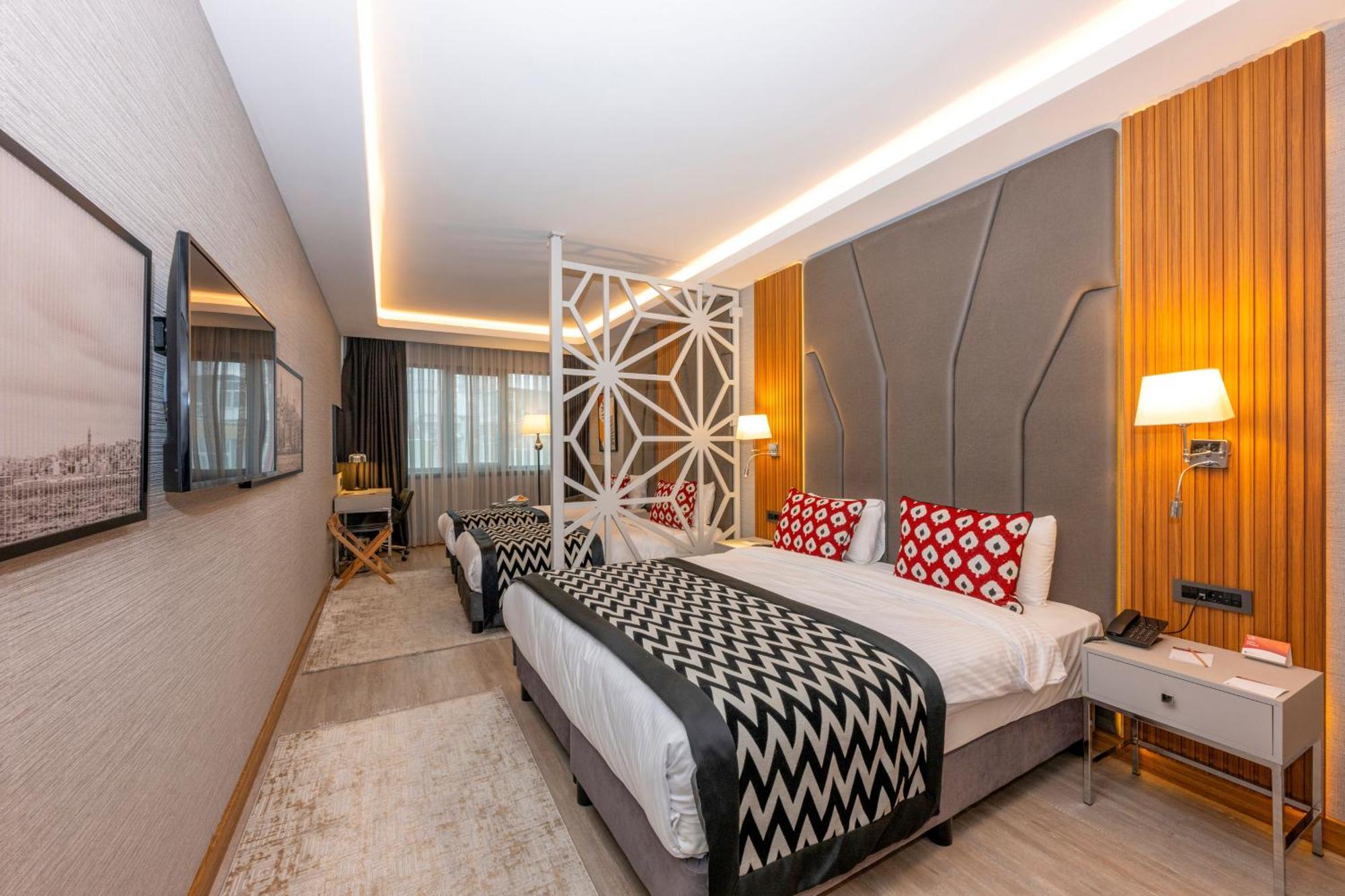 Ramada Encore By Wyndham Istanbul Sisli Exterior photo
