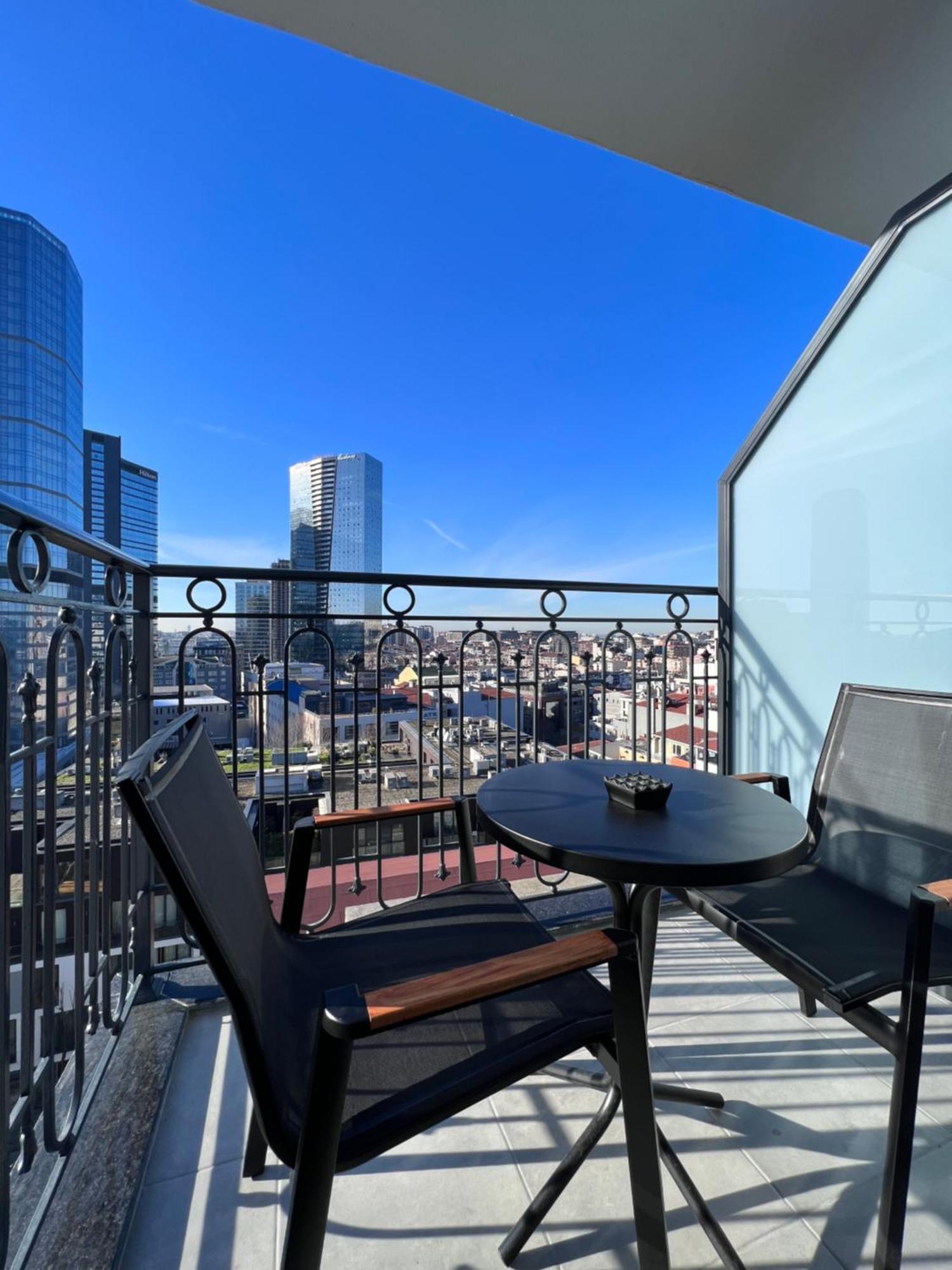 Ramada Encore By Wyndham Istanbul Sisli Exterior photo
